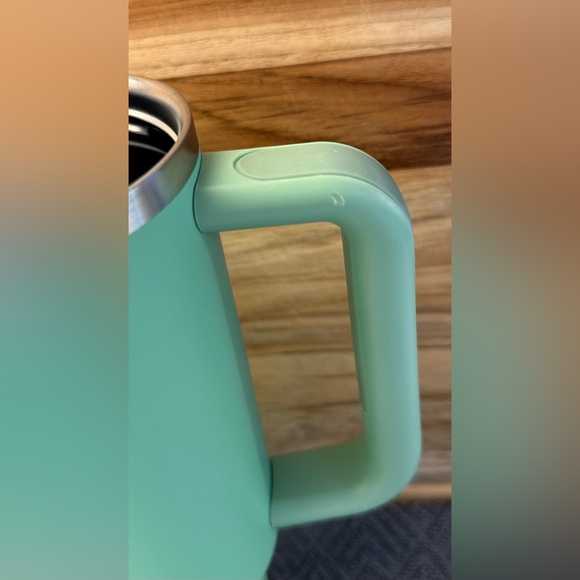 Stanley 40oz Quencher H2.0 Tumbler – Jade (Green) - Picture 6 of 9